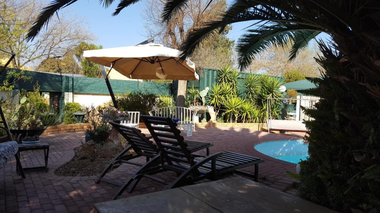 Sleep Eezy Cottages Benoni Exterior foto